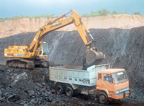 Governor Ahmad recommends CBI probe into coal blocks allocations