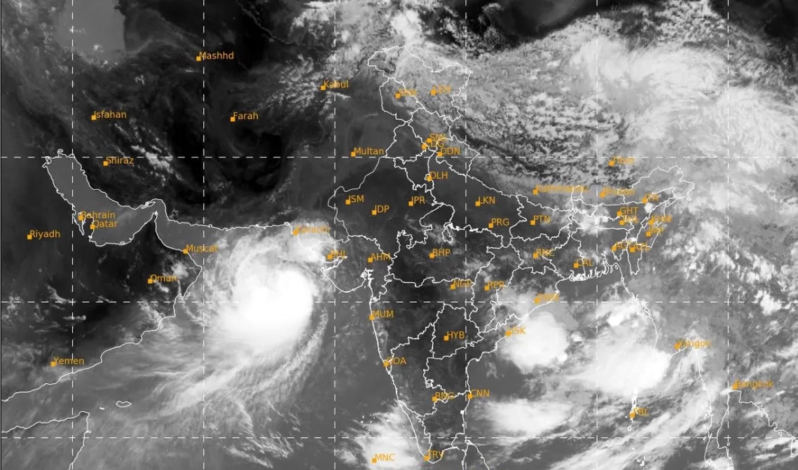 Centre expresses concern over safety of Mediapersons covering Cyclone-  Biparjoy