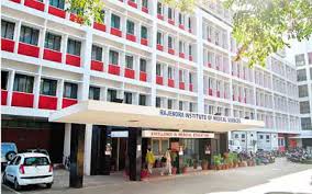 RIMS,Ranchi: Days after sipping cups of tea at canteen, Gynaecology medico remains ‘critical’