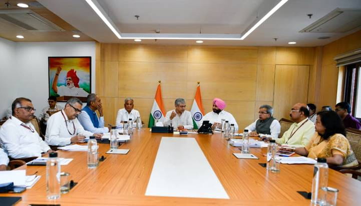 breaking-news-railways-launches-green-initiative-to-transport-fly-ash-in-india