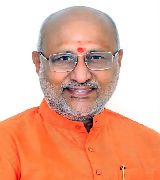 Vice President C.P. Radhakrishnan graced the 2nd Convocation Ceremony of AIIMS Deoghar