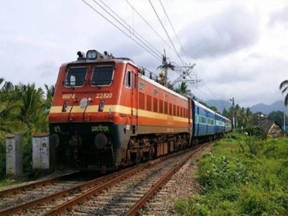 Railways operated a record number of special train trips during major Hindu religious events in India 