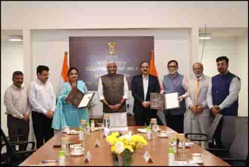 jnu-to-award-icis-bba-mba-degrees