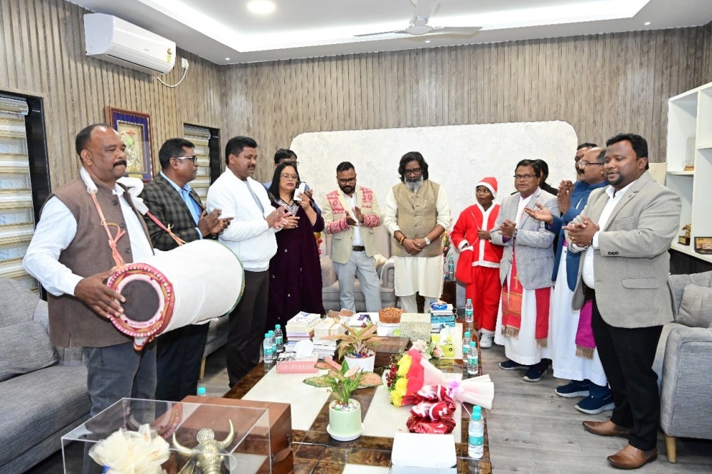 Merry Christmas 2024: Ranchi celebrate Christmas with lights, prayers, and festivities  
