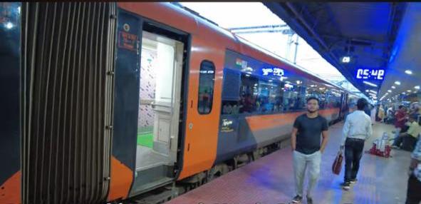 Railways Brings Taste of India’s Diverse Culinary By Serving Desi Cuisines on Vande Bharat Trains 