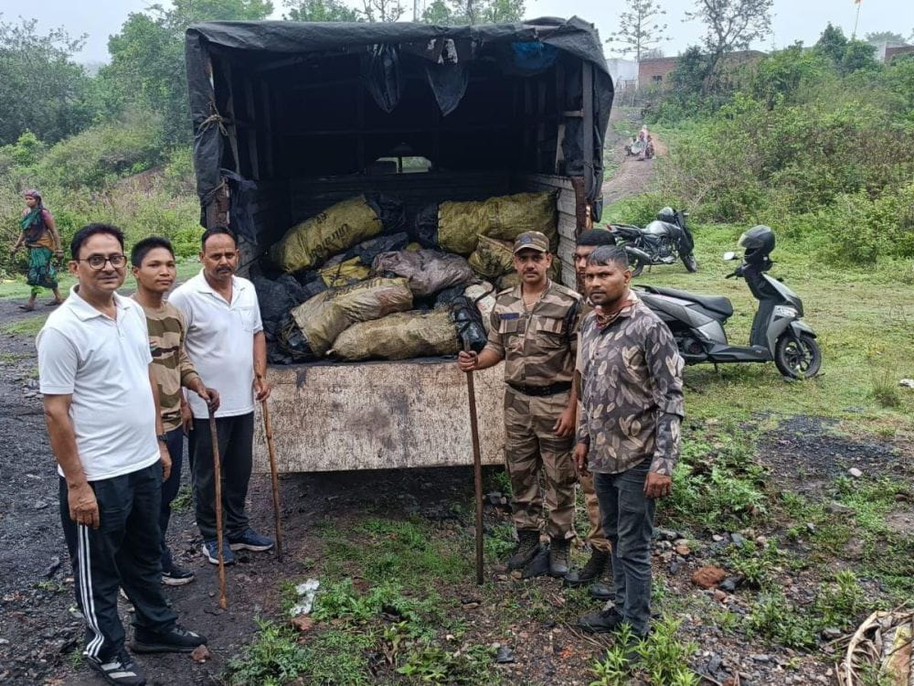 CISF seized nearly 1,800 MT Coal Worth Rs. 1.08 Crore in Dhanbad, Sheetalpur and Ranchi CISF seized nearly 1,800 MT Coal Worth Rs. 1.08 Crore in Dhanbad, Sheetalpur and Ranchi