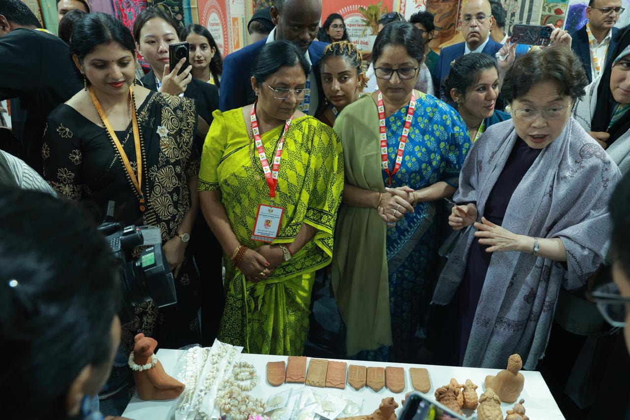 Exhibition displays Dokra craft of Jharkhand at the BRICS Women Ministerial Meeting in Kochi, Kerala