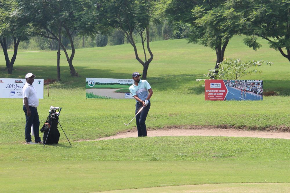 Golf: Khalin Joshi in lead after round two of J&K Open 
