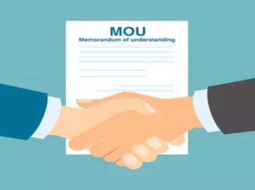 mou-signed-to-replace-old-trucks-and-buses-in-delhi
