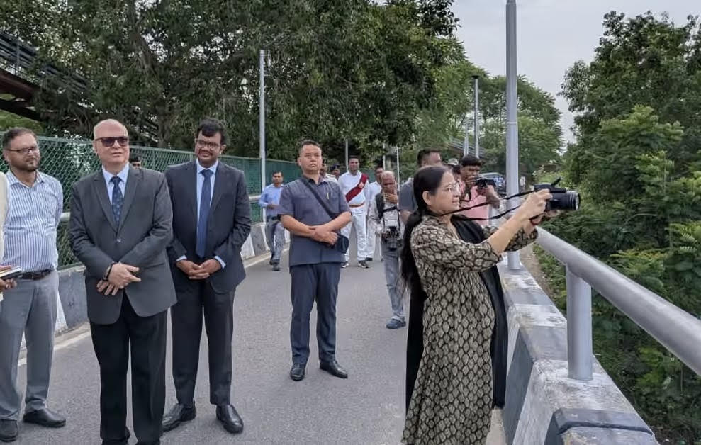 chief-justice-ms-sonal-spent-quality-time-boating-with-spouse-on-tilaiya-dam-in-jharkhand