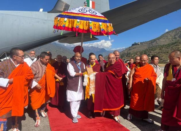 sacred-relics-of-lord-budha-from-india-lands-in-bhutan-for-10-day-long-public-exposition