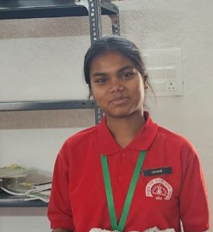 jharkhands-tribal-girl-student-shines-gets-grit-and-aspiration-after-speaking-on-dr-ambedkar-at-parliament