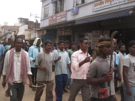 Jharkhand tribals call for shutdown against amendment in land acts
