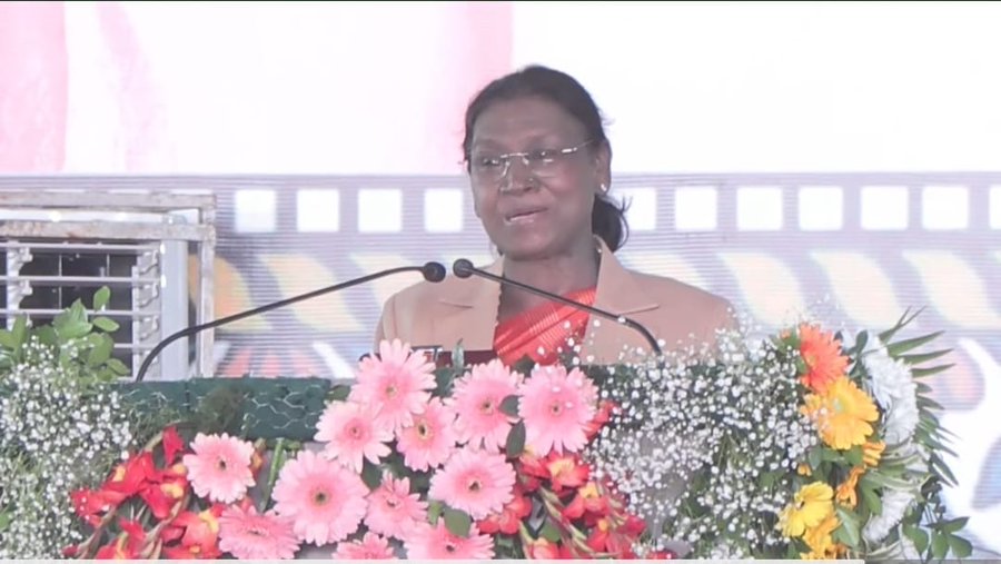 President Murmu graces the festival marking 100th birth anniversary of Kartik Oraon in Gumla