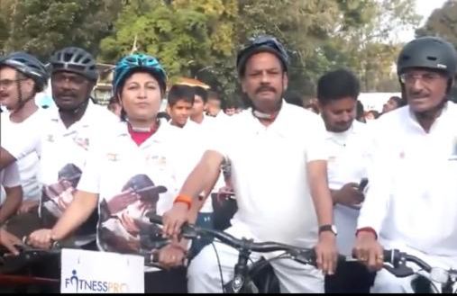 Super Star cyclist Gauri Mishra kick starts Cyclothon in Ranchi  