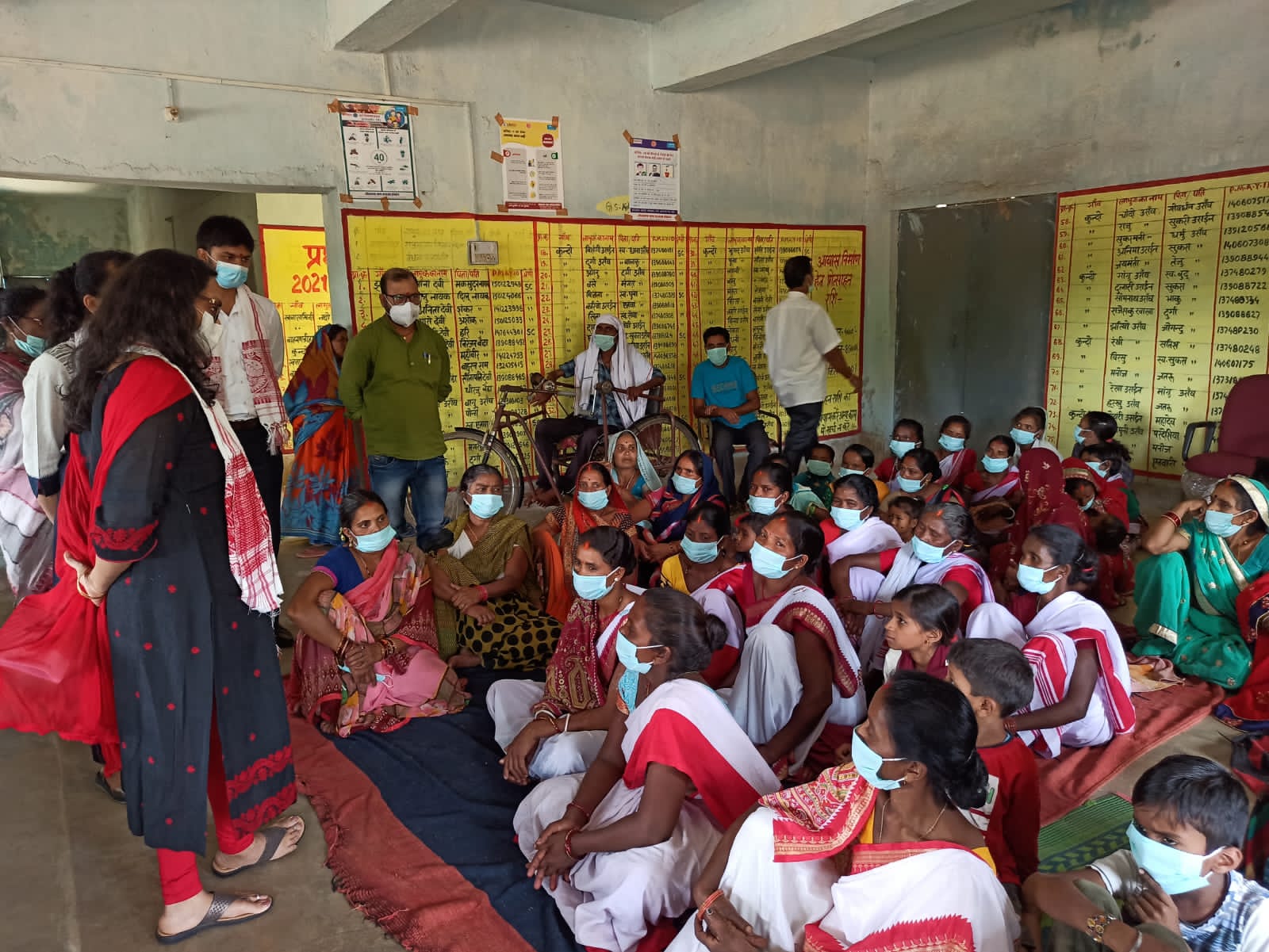 USAID team sees community mobilization interventions with UNICEF to promote COVID-19 Vaccination in tribal Jharkhand