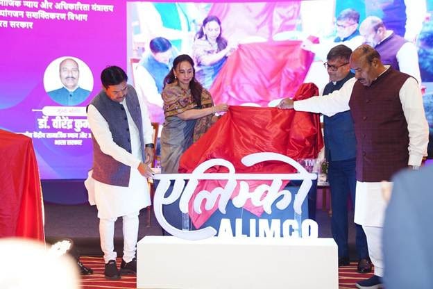 exclusive-made-in-india-for-divyangjan-and-senior-citizens-3-wheeler-ev-scooter-motorised-wheelchair