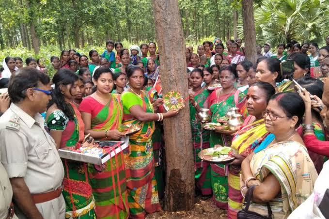 Jamuna Tudu uses mobile phones to protect forest in Jharkhand