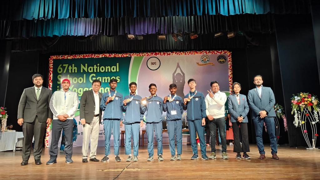 Jharkhand sets record, wins gold medal in the group event of SGFI U19 Yogasana competition in Kolkata 