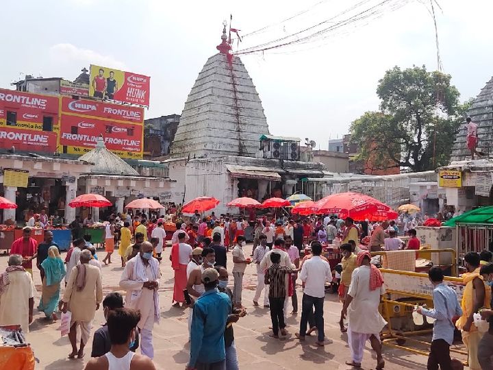 Thousands of Kanwariyas turned up at Deoghar on first Monday 