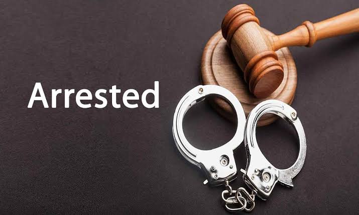 Five smugglers of illicit liquor arrested in Vaishali  